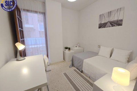 Apartment for sale in Alboraya, Valencia, Spain 3 bedrooms, 74 sq.m. No. 121978 - photo 18