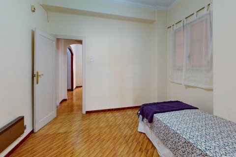 Продажа квартиры в Валенсия, Испания 4 спальни, 110м2 №121980 - фото 8
