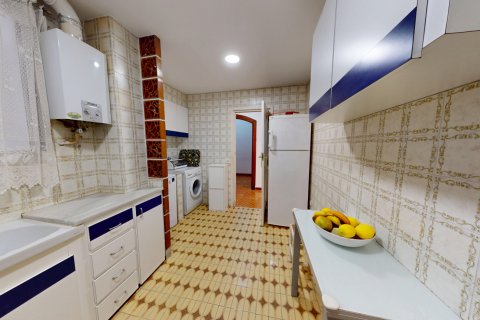 Продажа квартиры в Валенсия, Испания 4 спальни, 110м2 №121980 - фото 5
