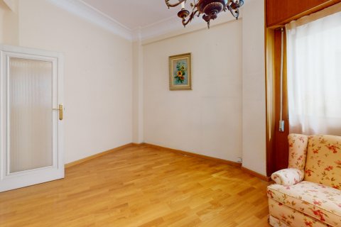 Продажа квартиры в Валенсия, Испания 4 спальни, 110м2 №121980 - фото 2