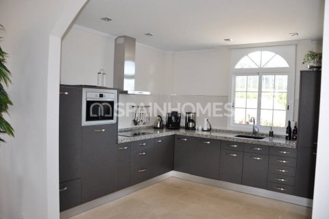 Villa for sale Monforte del Cid, Alicante, Spain 4 bedrooms, 235 sq.m. No. 120794 - photo 8