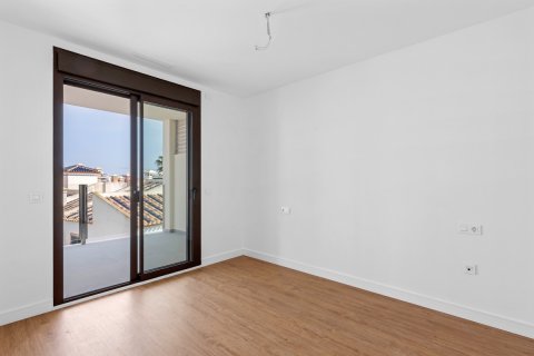 Huoneisto myytävänä Villamartin, Alicante, Espanja, 2 makuuhuonetta, 80 m2 No. 131729 - kuva 8