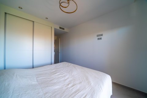 Apartment for rent Benidorm, Alicante, Spain 2 bedrooms, 98 sq.m. No. 130673 - photo 21