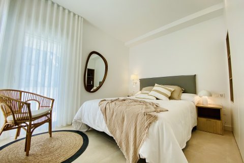Huoneisto myytävänä Pilar de la Horadada, Alicante, Espanja, 3 makuuhuonetta, 87 m2 No. 127667 - kuva 9