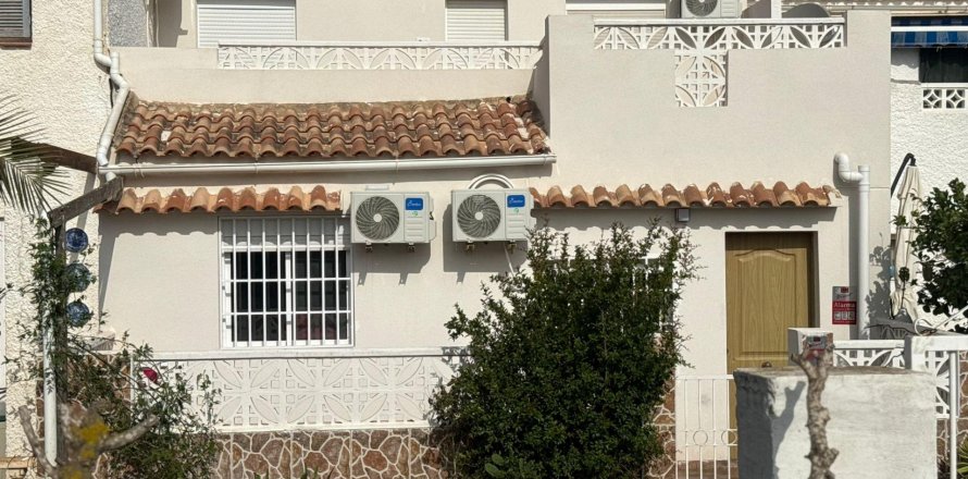 Rindu māja Torrevieja, Alicante, Spānijā 3 istabas, 86 m2 Nr. 125649