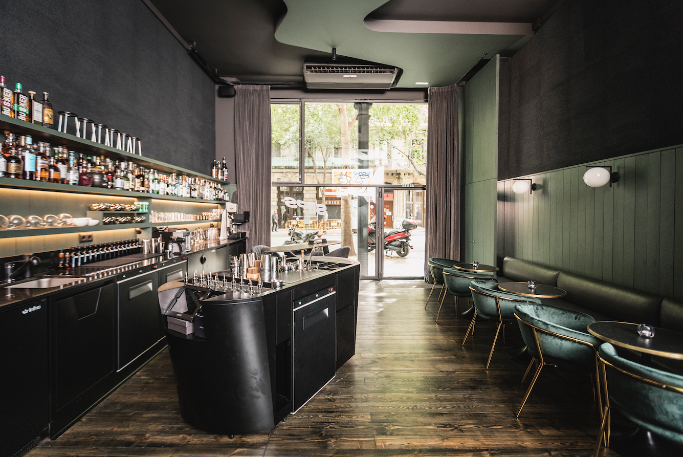 Liikekiinteistö Madrid, Almeria, Espanja 136 m2 No. 130436