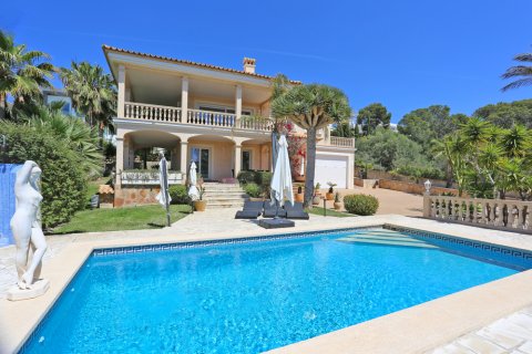 Villa for rent Santa Ponsa, Mallorca, Spain 4 bedrooms, 250 sq.m. No. 132711 - photo 1