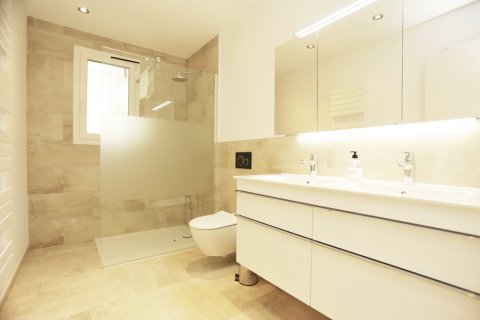 Villa for rent Santa Ponsa, Mallorca, Spain 4 bedrooms, 250 sq.m. No. 132711 - photo 15