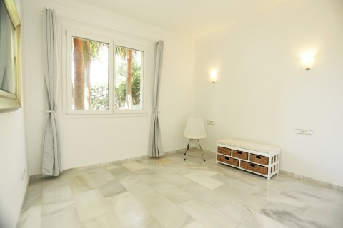 Villa for rent Santa Ponsa, Mallorca, Spain 4 bedrooms, 250 sq.m. No. 132711 - photo 13