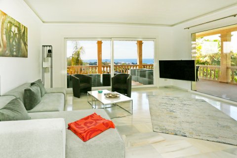 Villa for rent Santa Ponsa, Mallorca, Spain 4 bedrooms, 250 sq.m. No. 132711 - photo 2