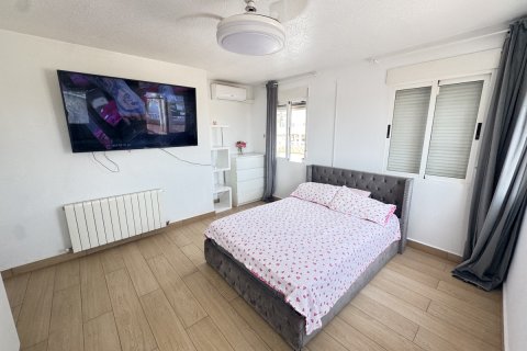 Villa in vendita a La Florida, Alicante, Spagna 5 camere da letto, 120 mq. N° 131672 - foto 21