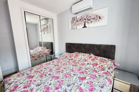 Huvila myytävänä La Florida, Alicante, Espanja, 5 makuuhuonetta, 120 m2 No. 131672 - kuva 3