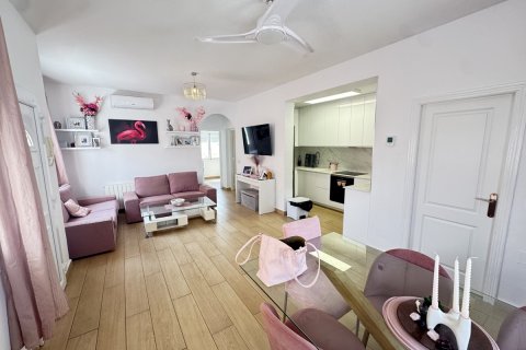 Huvila myytävänä La Florida, Alicante, Espanja, 5 makuuhuonetta, 120 m2 No. 131672 - kuva 6