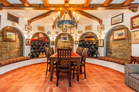Villa for sale Madrid, Spain 4 bedrooms, 501 sq.m. No. 120528 - photo 17
