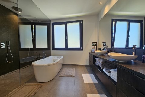 Villa for sale Alicante, Spain 4 bedrooms, 479 sq.m. No. 120172 - photo 27
