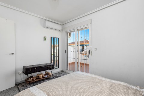 Townhouse for sale Alicante, Spain 3 bedrooms, 83 sq.m. No. 125785 - photo 17