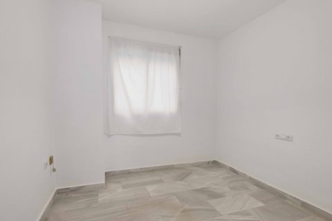 Lägenhet till salu Malaga, Spanien 3 sovrum, 102 kvm. Nr. 122404 - foto 8
