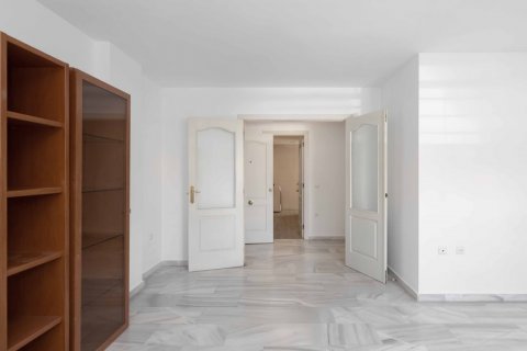Lägenhet till salu Malaga, Spanien 3 sovrum, 102 kvm. Nr. 122404 - foto 24