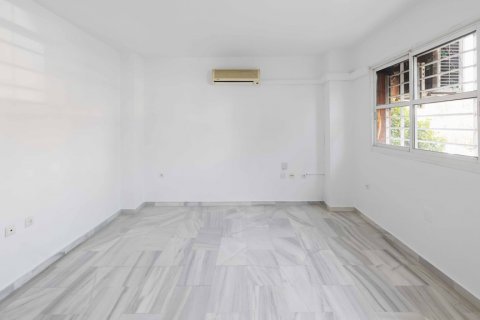 Lägenhet till salu Malaga, Spanien 3 sovrum, 102 kvm. Nr. 122404 - foto 6