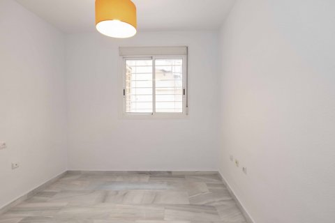 Lägenhet till salu Malaga, Spanien 3 sovrum, 102 kvm. Nr. 122404 - foto 18