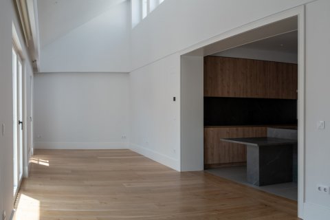Duplex for sale Madrid, Spain 3 bedrooms, 357 sq.m. No. 122402 - photo 2