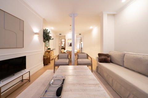 Продажа квартиры в Мадрид, Испания 4 спальни, 164м2 №122398 - фото 6