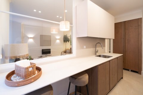 Продажа квартиры в Мадрид, Испания 4 спальни, 164м2 №122398 - фото 10