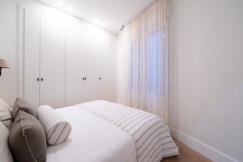 Продажа квартиры в Мадрид, Испания 4 спальни, 164м2 №122398 - фото 25