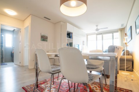 Huoneisto myytävänä Villamartin, Alicante, Espanja, 2 makuuhuonetta, 84 m2 No. 129236 - kuva 7