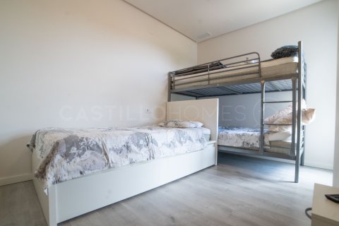 Huoneisto myytävänä Villamartin, Alicante, Espanja, 2 makuuhuonetta, 84 m2 No. 129236 - kuva 10