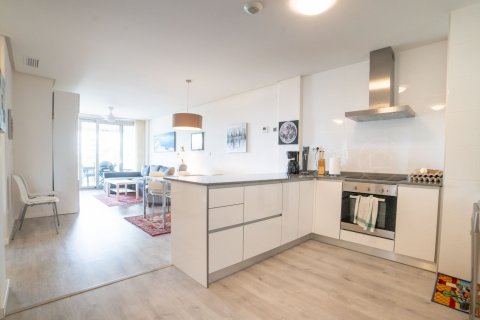 Huoneisto myytävänä Villamartin, Alicante, Espanja, 2 makuuhuonetta, 84 m2 No. 129236 - kuva 2