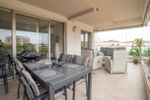 Huoneisto myytävänä Villamartin, Alicante, Espanja, 2 makuuhuonetta, 84 m2 No. 129236 - kuva 30