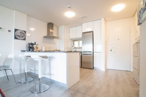 Huoneisto myytävänä Villamartin, Alicante, Espanja, 2 makuuhuonetta, 84 m2 No. 129236 - kuva 5