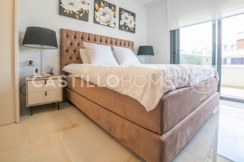 Продажа квартиры Плайя Фламенка II, Аликанте, Испания 3 спальни, 98м2 №129235 - фото 30