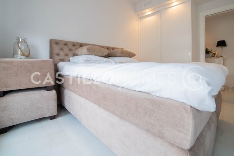 Продажа квартиры Плайя Фламенка II, Аликанте, Испания 3 спальни, 98м2 №129235 - фото 13