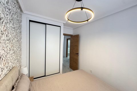 Apartamento en venta Torrevieja, Alicante, España 4 dormitorios, 105 m2 No. 127339 - foto 19