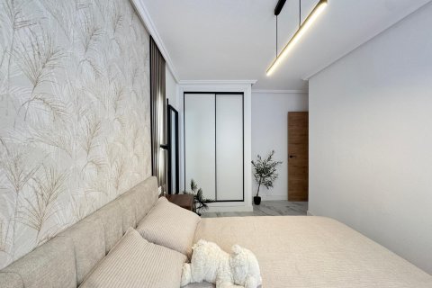 Apartamento en venta Torrevieja, Alicante, España 4 dormitorios, 105 m2 No. 127339 - foto 29