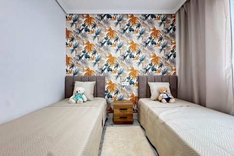 Apartamento en venta Torrevieja, Alicante, España 4 dormitorios, 105 m2 No. 127339 - foto 11