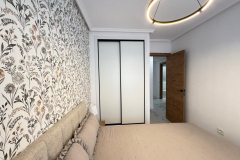 Apartamento en venta Torrevieja, Alicante, España 4 dormitorios, 105 m2 No. 127339 - foto 18