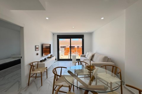 Kattohuoneisto myytävänä Torrevieja, Alicante, Espanja, 2 makuuhuonetta, 133 m2 No. 127336 - kuva 21