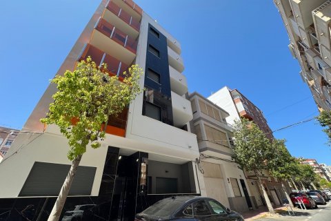 Kattohuoneisto myytävänä Torrevieja, Alicante, Espanja, 2 makuuhuonetta, 133 m2 No. 127336 - kuva 1