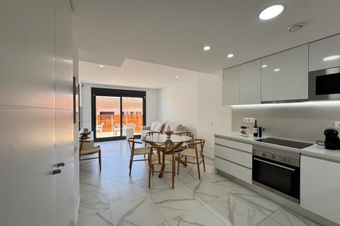 Kattohuoneisto myytävänä Torrevieja, Alicante, Espanja, 2 makuuhuonetta, 133 m2 No. 127336 - kuva 18