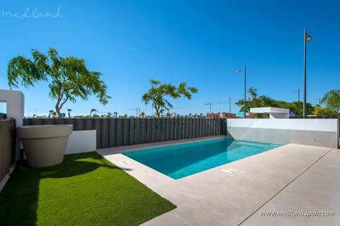 Villa for sale Los Alcazares, Murcia, Spain 3 bedrooms, 246 sq.m. No. 121704 - photo 2