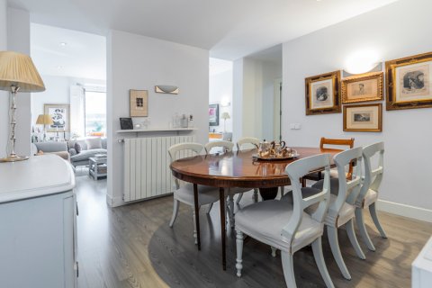 Huoneisto myytävänä Madrid, Espanja, 2 makuuhuonetta, 108 m2 No. 124760 - kuva 24