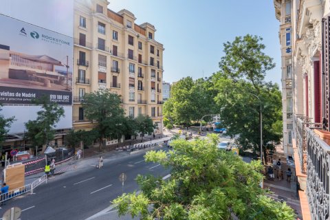 Huoneisto myytävänä Madrid, Espanja, 2 makuuhuonetta, 108 m2 No. 124760 - kuva 7