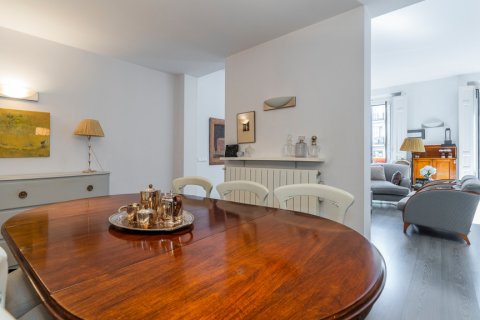 Huoneisto myytävänä Madrid, Espanja, 2 makuuhuonetta, 108 m2 No. 124760 - kuva 27