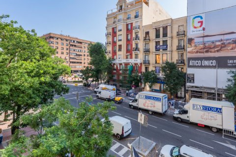 Huoneisto myytävänä Madrid, Espanja, 2 makuuhuonetta, 108 m2 No. 124760 - kuva 6
