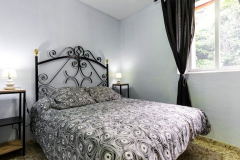 Продажа дома в Серседилья, Мадрид, Испания 6 спален, 93м2 №122124 - фото 30