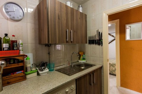 Продажа дома в Серседилья, Мадрид, Испания 6 спален, 93м2 №122124 - фото 18