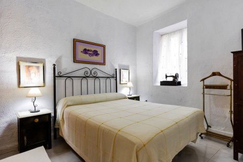 Продажа дома в Серседилья, Мадрид, Испания 6 спален, 93м2 №122124 - фото 15